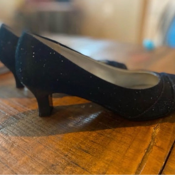 Amelia Grace Elegant Blue Sparkly Peep Toe Heels - Picture 4 of 5
